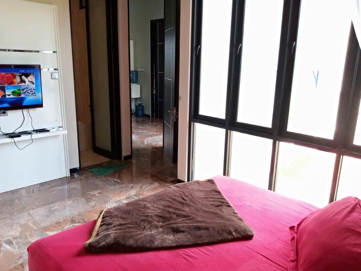 Villa Valencia Batu  Ngoại thất bức ảnh