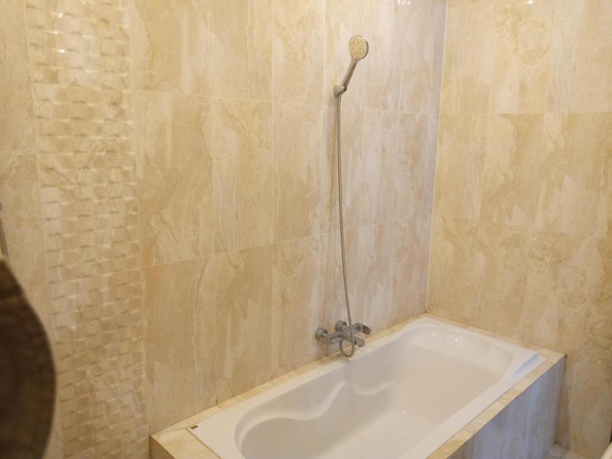 Villa Valencia Batu  Ngoại thất bức ảnh