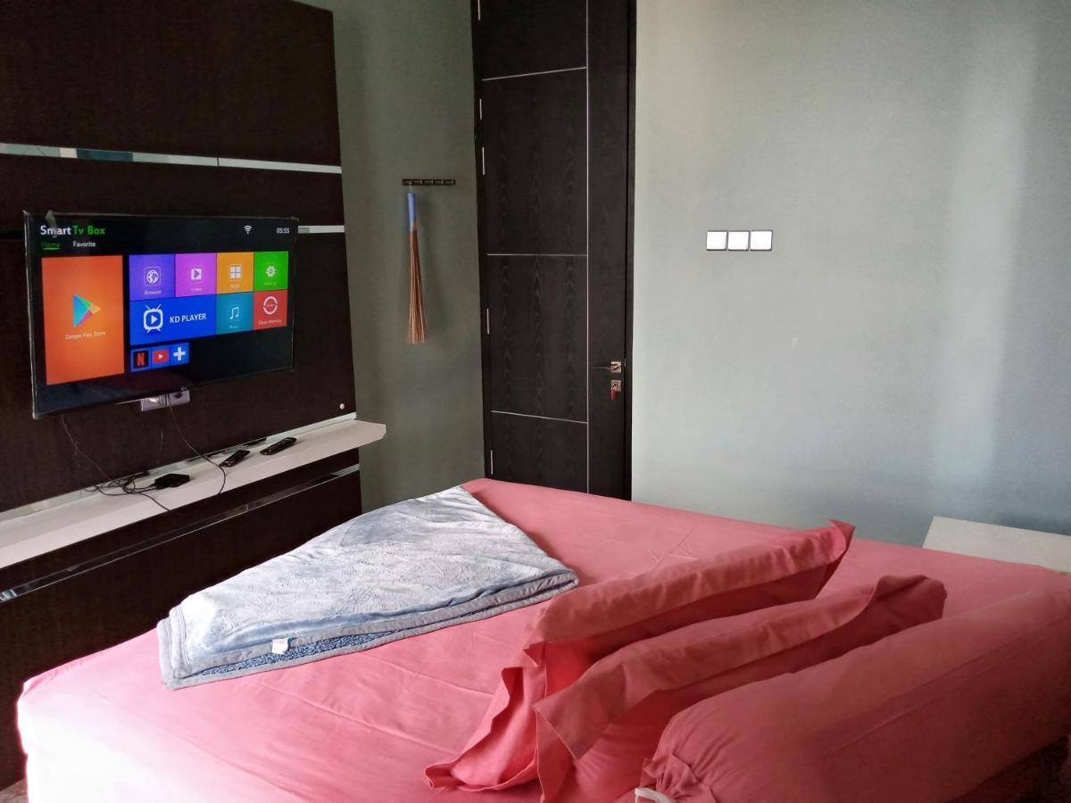 Villa Valencia Batu  Ngoại thất bức ảnh